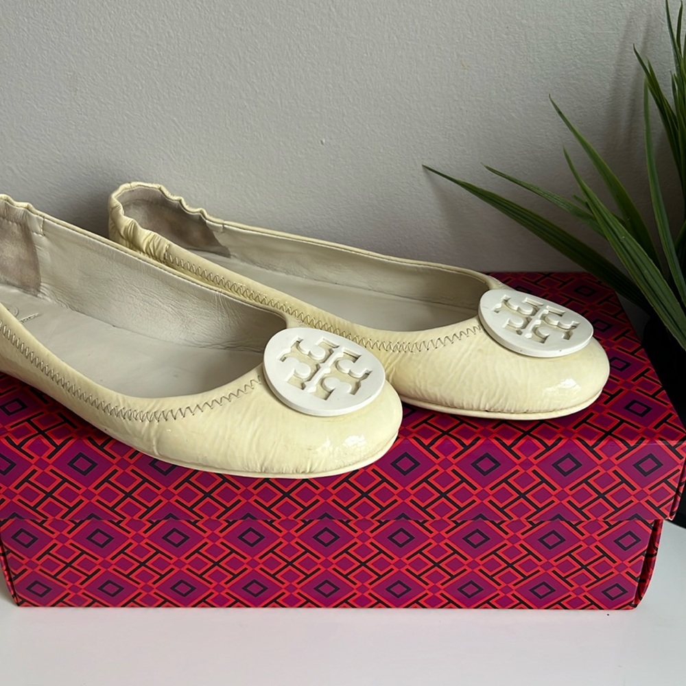 Tory Burch flats